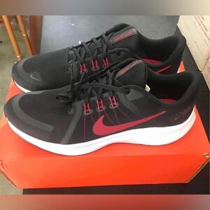 Nike Quest 4 DA1105-001 Black/White/Red Men's Size 14 Sneakers